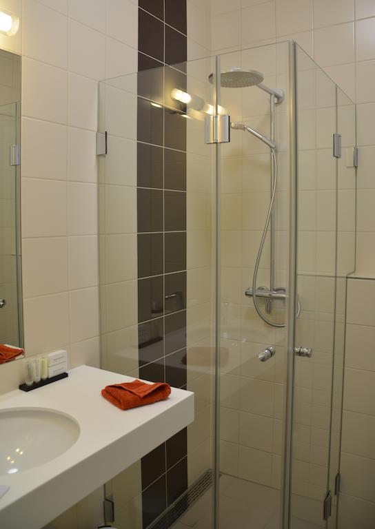 Le Presbytere Differdingen Zimmer foto