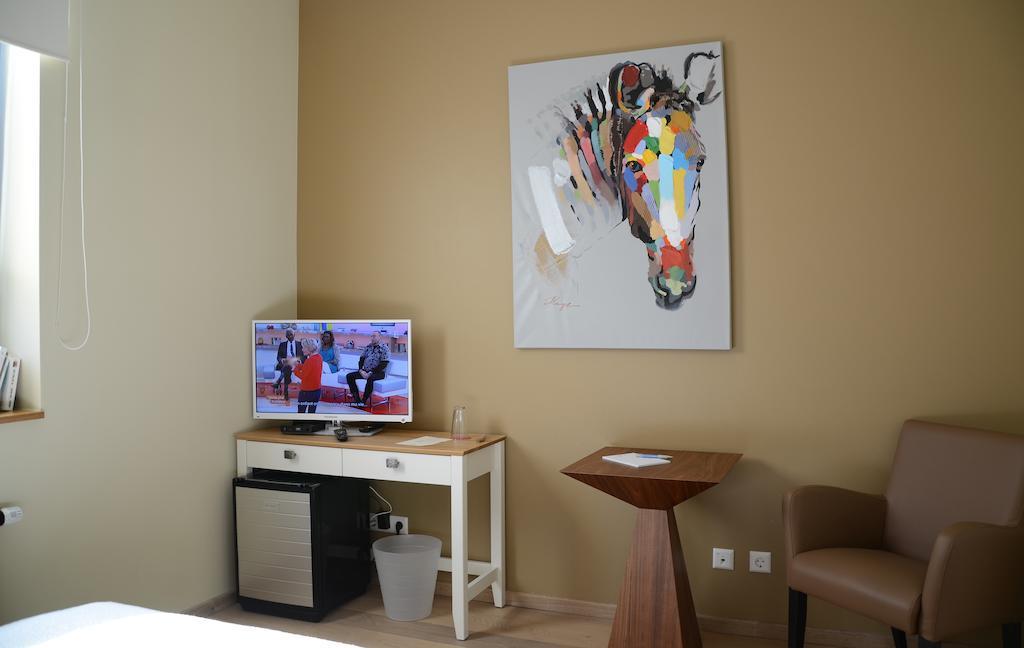 Le Presbytere Differdingen Zimmer foto